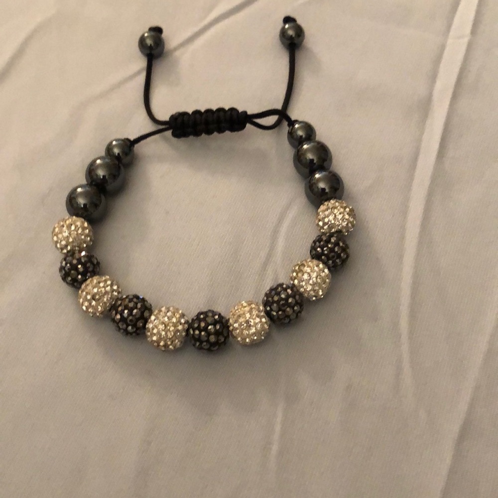 Gorgeous adjustable bracelet